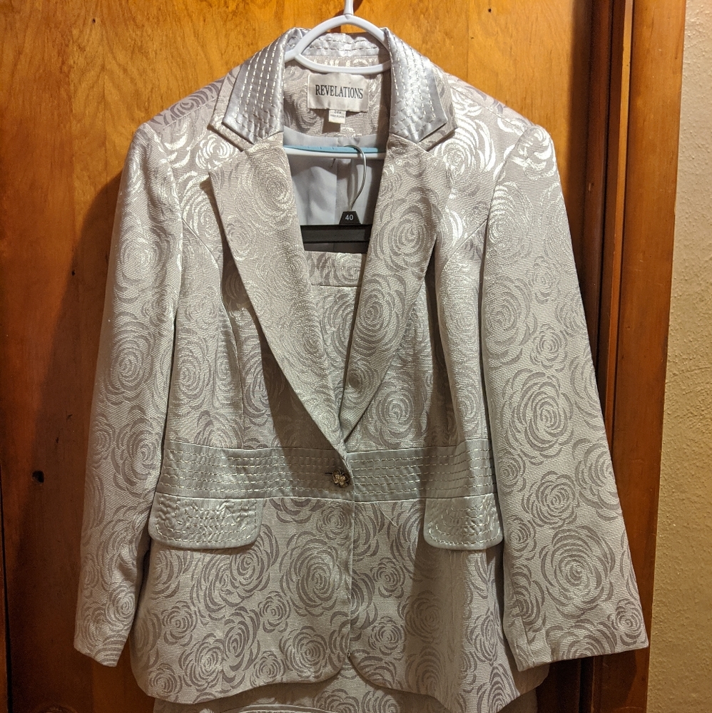 Stunning plus suit